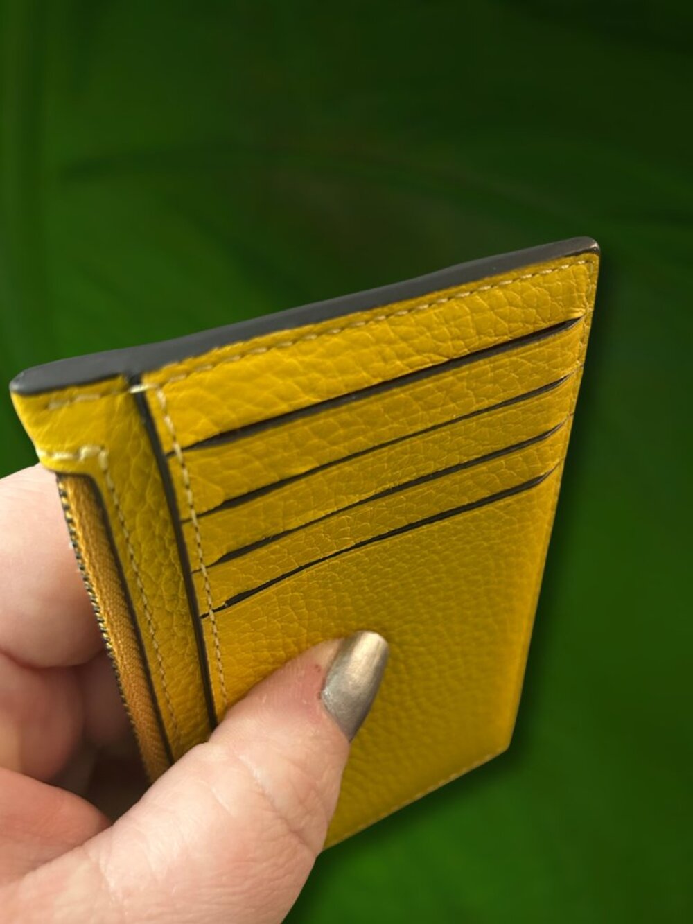 Coach Thrompe L'oeil Print Yellow Leather Zip Card Case with Painted Dog Tags - Picture 4 of 9